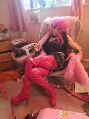 Bisexual Escort Kali 28yr - licking