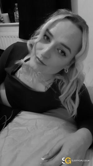 Bisexual Escort Sara 30yr - always safe sex