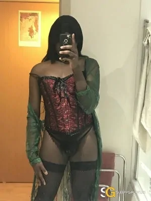 Gay Escort Lisa 24yr - massage