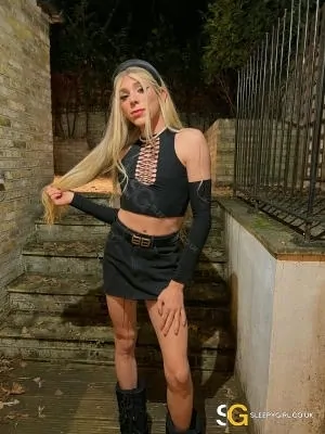 Bisexual Escort Suzie Xxl 22yr - shoes