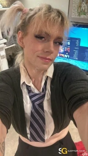 Bisexual Escort Kali 28yr - double penetration