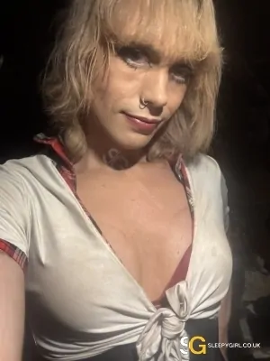 Bisexual Escort Kali 28yr - cum on body
