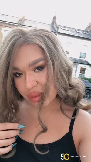 Bisexual Escort арианна 21yr - double penetration