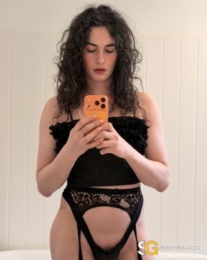 Bisexual Escort Cali 25yr - cum on face