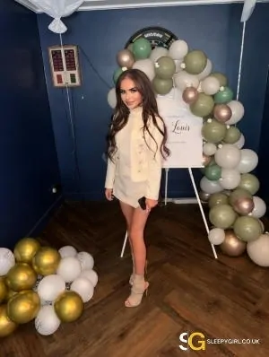 Bisexual Escort Maisy 24yr - role