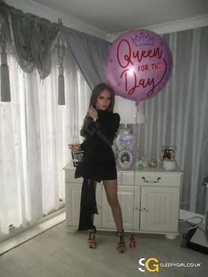 Bisexual Escort Maisy 24yr - sucking