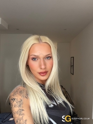 Bisexual Escort Kiera 18yr - role